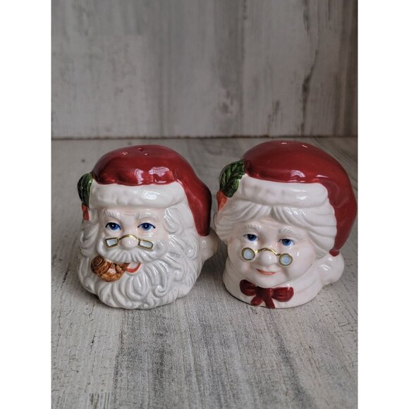 Mrs Mr claus santa salt pepper shaker vintage set xmas - Picture 2 of 6